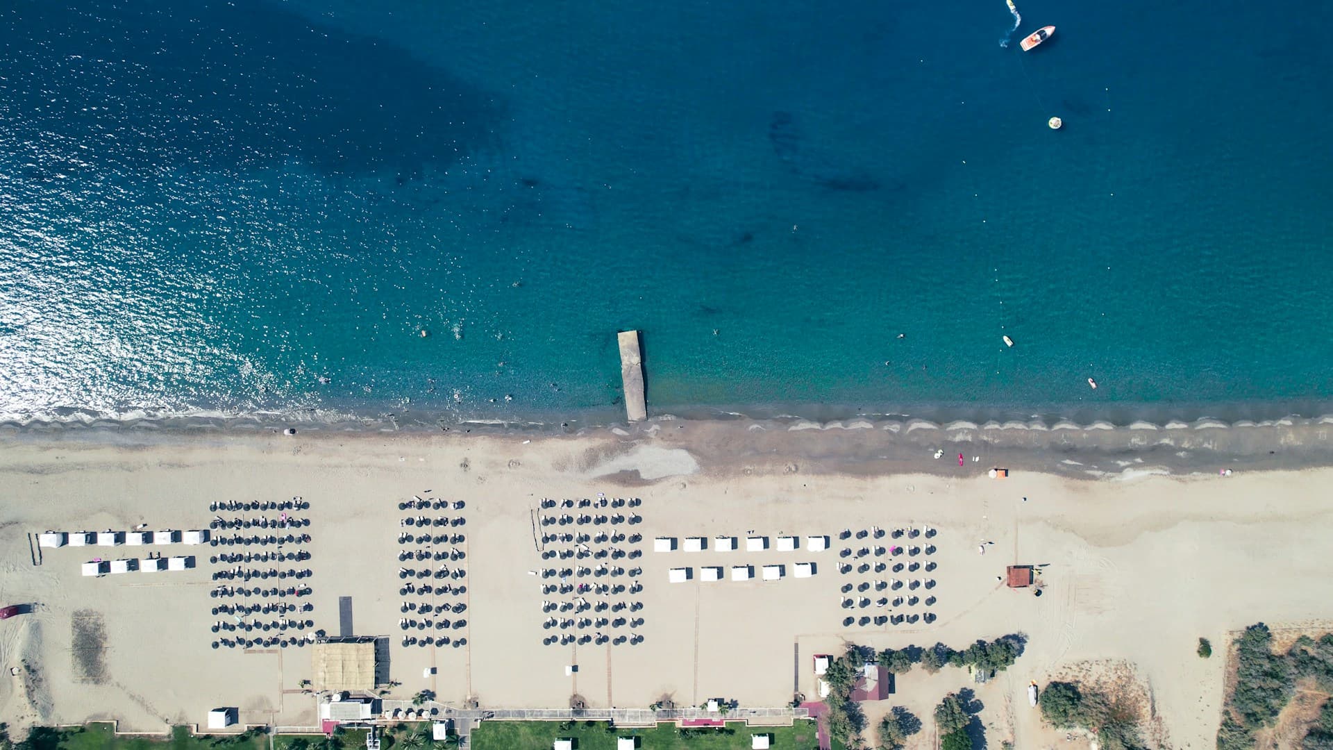 The organised beach at Rethymno