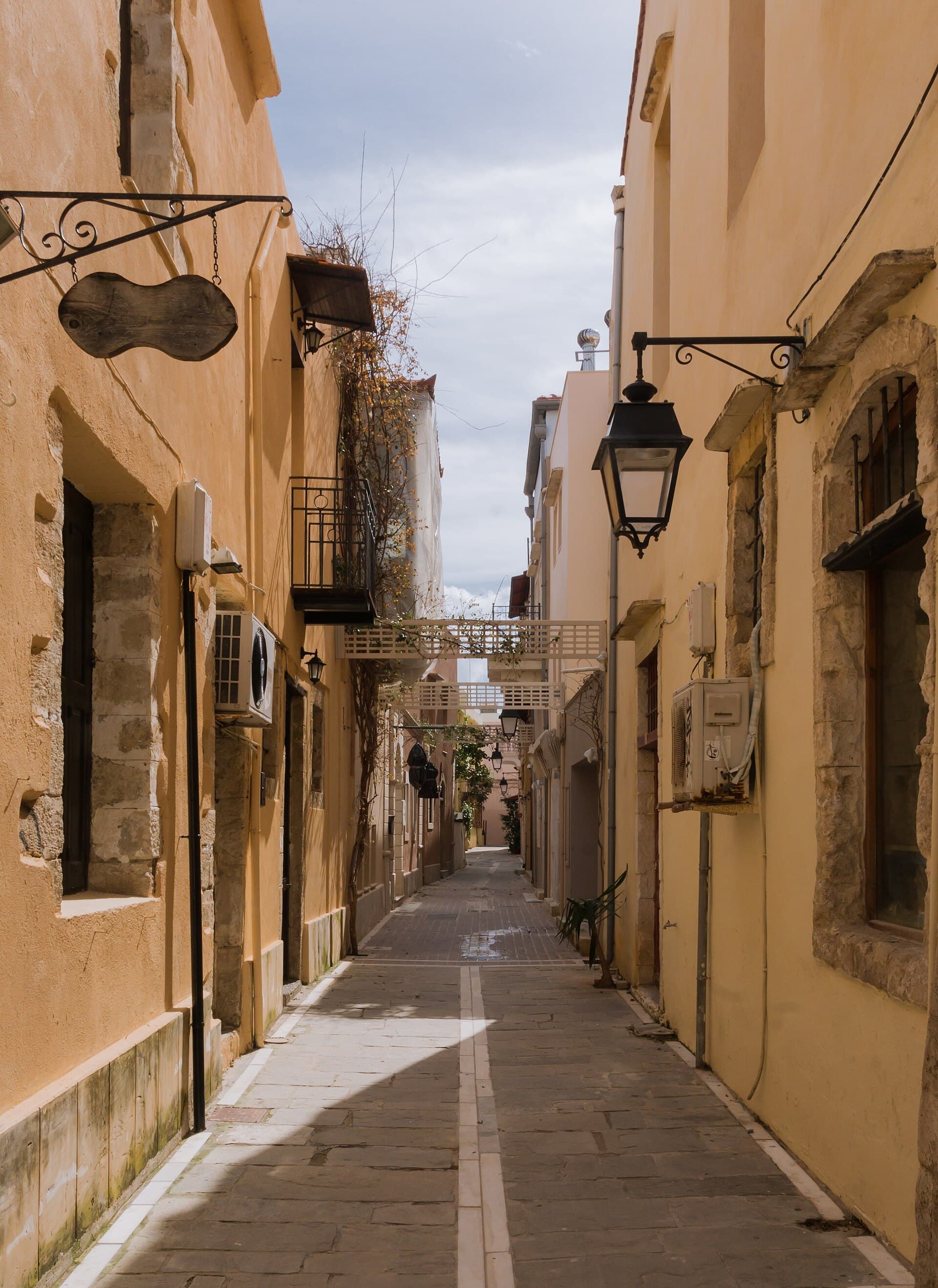 The seafront promenade towards town